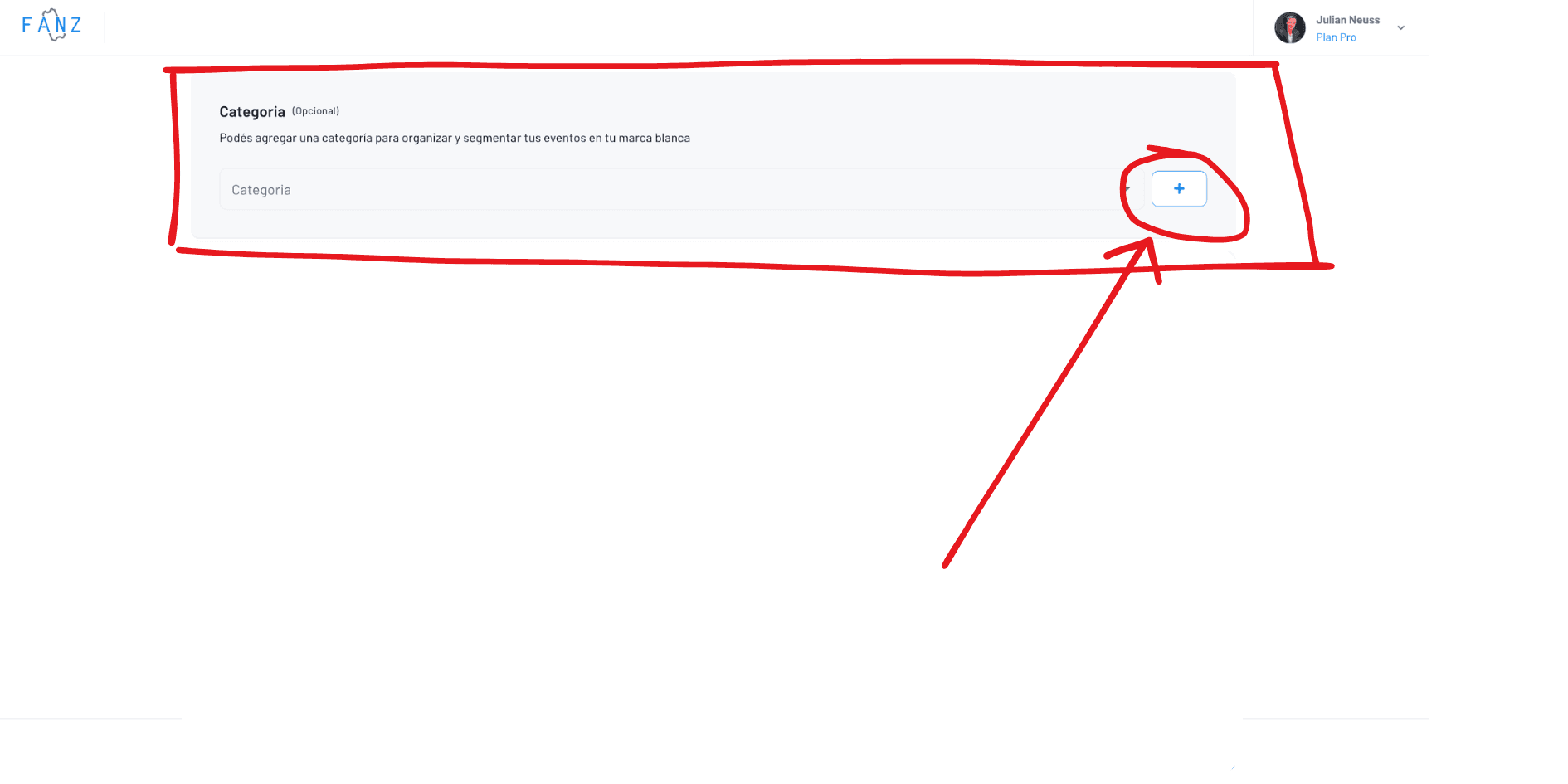 captura de pantalla del panel de fanz con flecha hacia el botón para crear una nueva categoria